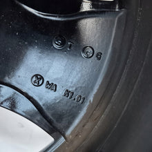 Laden Sie das Bild in den Galerie-Viewer, 1x Alufelge 18 Zoll 8.0" 5x112 A2134013700 Mercedes-Benz Rim Wheel FEL5382956219fr