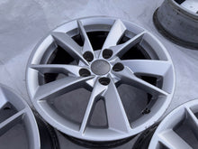 Laden Sie das Bild in den Galerie-Viewer, 4x Alufelge 16 Zoll 7.0" 5x112 35ET Glanz Silber 8W0601025B Audi Rim Wheel FEL2636506141ht