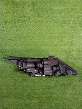Laden Sie das Bild in den Galerie-Viewer, Frontscheinwerfer Kia Sportage 921013 921013UXXX Rechts Scheinwerfer Headlight SCH2541936454mu