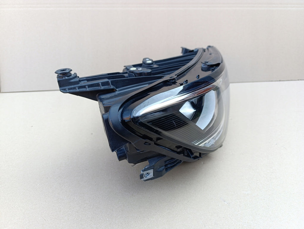 Frontscheinwerfer VW Passat B8 3G1941036Q LED Ein Stück (Rechts oder Links)