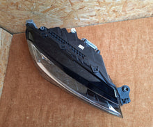 Laden Sie das Bild in den Galerie-Viewer, Frontscheinwerfer Skoda Superb III 3V1941016D Full LED Rechts Headlight