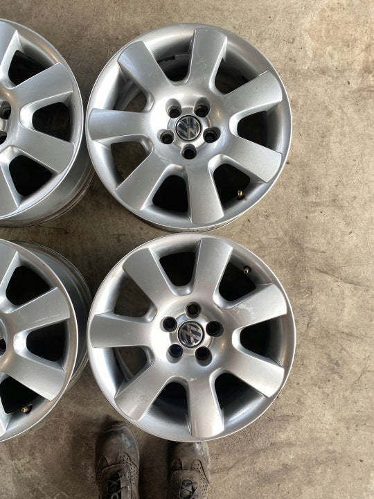 4x Alufelge 16 Zoll 6.5" 5x100 42ET 1C0601025H VW Rim Wheel FEL5494821348lv