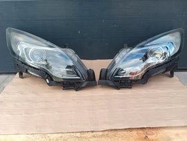 Frontscheinwerfer Opel Zafira C 030126320205 030126320100 Ein Satz Headlight SCH9381738684ay