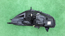 Laden Sie das Bild in den Galerie-Viewer, Frontscheinwerfer Renault Clio 599199900010 Halogen Rechts Headlight