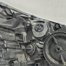 Laden Sie das Bild in den Galerie-Viewer, Frontscheinwerfer Renault Trafic III 260600500R Links Scheinwerfer Headlight SCH5844637059vt