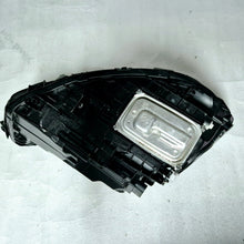 Laden Sie das Bild in den Galerie-Viewer, Frontscheinwerfer Mercedes-Benz W177 A1779062106 LED Rechts oder Links SCH1960225019pk