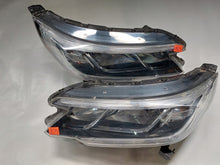 Laden Sie das Bild in den Galerie-Viewer, Frontscheinwerfer Honda Crv Cr-V IV Ein Stück (Rechts oder Links) Headlight