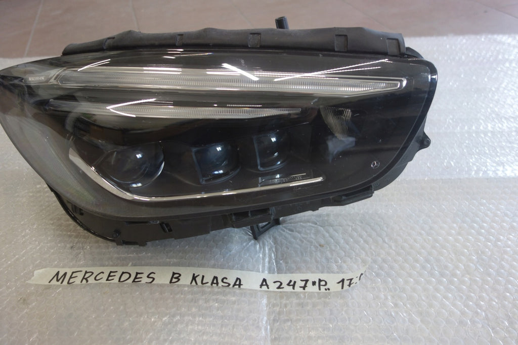 Frontscheinwerfer Mercedes-Benz W247 A2479062003 LED Rechts Headlight SCH8891370514lq