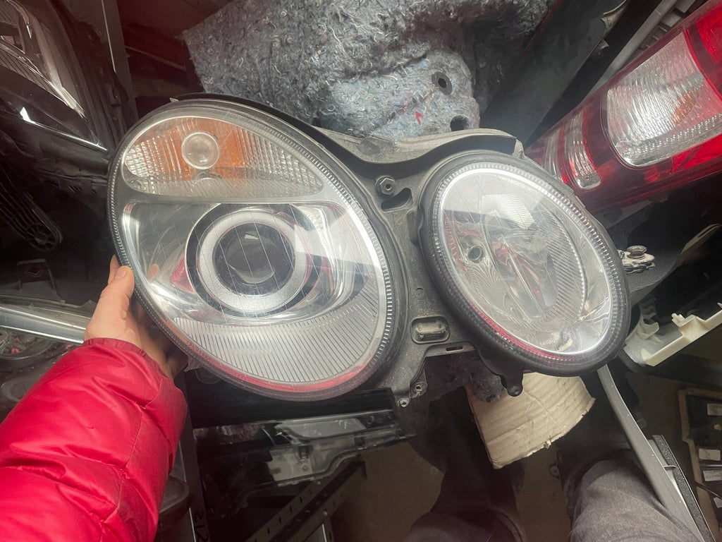 Frontscheinwerfer Mercedes-Benz W211 Xenon Rechts Scheinwerfer Headlight SCH6377403004kj