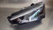 Laden Sie das Bild in den Galerie-Viewer, Frontscheinwerfer Skoda Scala 657941015A LED Links Scheinwerfer Headlight SCH8990831786ox
