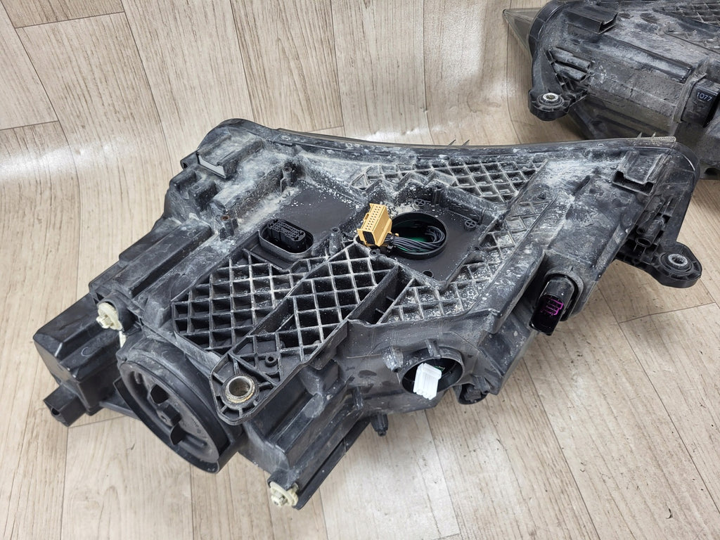 Frontscheinwerfer Skoda Superb III 3V1941016B 3V1941015B Xenon Ein Satz SCH8509476185zx