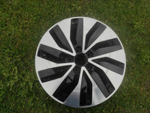 Laden Sie das Bild in den Galerie-Viewer, 1x Alufelge 15 Zoll 5.5" 5x100 38ET 6C0601025C VW Polo Rim Wheel FEL5932666019qj