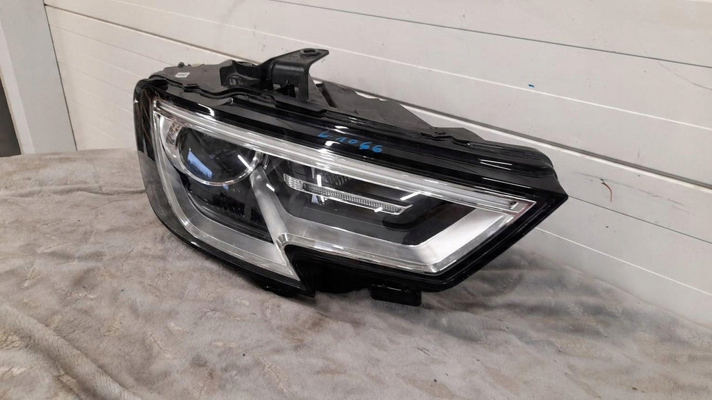 Frontscheinwerfer Audi A3 8V0941044E Rechts Scheinwerfer Headlight