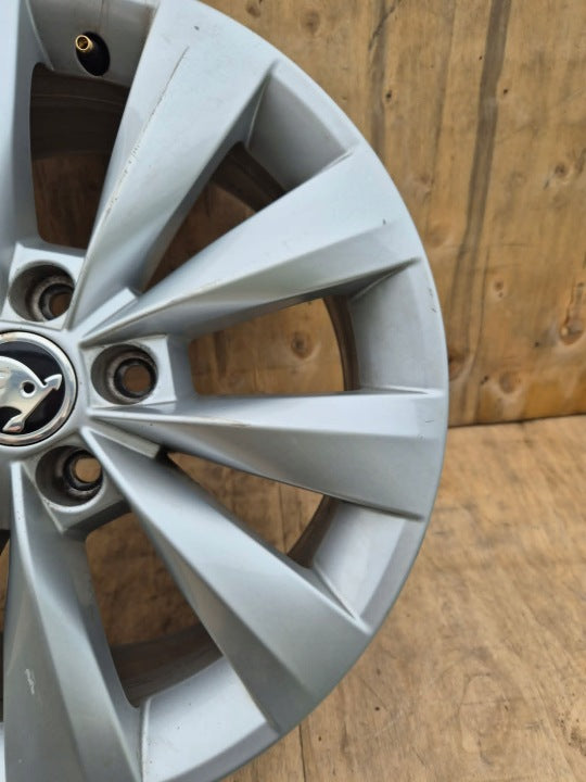 1x Alufelge 16 Zoll 6.0" 5x100 38ET Glanz Silber 658601025K Skoda Fabia I FEL2888032439wg