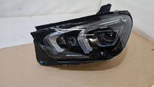 Laden Sie das Bild in den Galerie-Viewer, Frontscheinwerfer Mercedes-Benz Gle A1679066504 Links Scheinwerfer Headlight