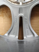 Laden Sie das Bild in den Galerie-Viewer, 1x Alufelge 17 Zoll 7.0&quot; 5x108 50ET JX7C-F1A Ford Rim Wheel