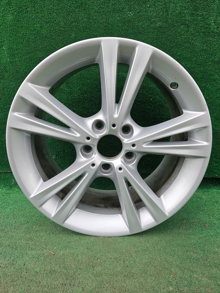 1x Alufelge 18 Zoll 8.0" 5x120 52ET 6796213 BMW F22 1 F21 F23 X1 E84 Rim Wheel FEL6434393524nz