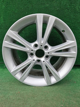 Load image into Gallery viewer, 1x Alufelge 18 Zoll 8.0" 5x120 52ET 6796213 BMW F22 1 F21 F23 X1 E84 Rim Wheel FEL6434393524nz