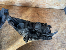 Laden Sie das Bild in den Galerie-Viewer, Frontscheinwerfer Ford Kuga GV41-13W030-CG GV41-13W029-CG LED Rechts oder Links SCH4785809898nk
