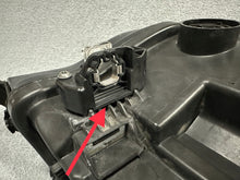 Laden Sie das Bild in den Galerie-Viewer, Frontscheinwerfer BMW I3 7472185 LED Links Scheinwerfer Headlight SCH7323939298ic