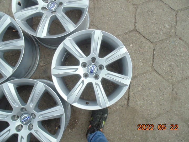 4x Alufelge 17 Zoll 8.0" 5x108 42ET Glanz Silber 31362838 Volvo S90 V90 FEL9242885283rb