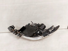 Laden Sie das Bild in den Galerie-Viewer, Frontscheinwerfer Mazda 5 V Xenon Rechts Scheinwerfer Headlight SCH8686682305ki
