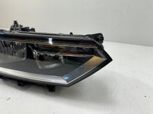 Load image into Gallery viewer, Frontscheinwerfer VW Passat B8 Halogen Rechts Scheinwerfer Headlight