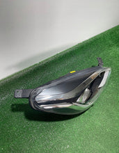 Laden Sie das Bild in den Galerie-Viewer, Frontscheinwerfer Ford Fiesta I H1BB-13W029 Rechts Scheinwerfer Headlight SCH4922041435ws
