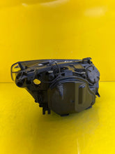 Laden Sie das Bild in den Galerie-Viewer, Frontscheinwerfer BMW 5 E60 E61 Xenon Links Scheinwerfer Headlight SCH1384923852nn