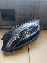 Laden Sie das Bild in den Galerie-Viewer, Frontscheinwerfer Mercedes-Benz 2229062304 Links Scheinwerfer Headlight