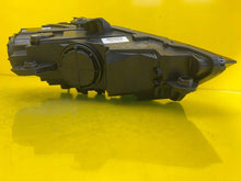 Load image into Gallery viewer, Frontscheinwerfer Audi A3 8V0941005E Xenon Ein Stück (Rechts oder Links)