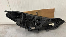 Laden Sie das Bild in den Galerie-Viewer, Frontscheinwerfer Hyundai Tucson LED Links Scheinwerfer Headlight SCH1719135278iq