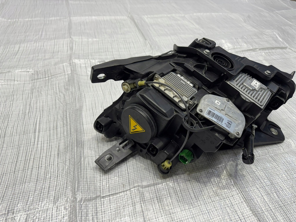 Frontscheinwerfer Maserati Quattroporte I 670001624 Rechts Headlight SCH1076373135es