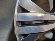 Load image into Gallery viewer, 1x Alufelge 17 Zoll 6.0" 5x112 50ET Glanz Grau 2K5601025P Mg T-Roc Rim Wheel FEL9768557125wh