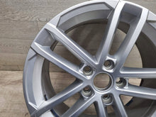 Laden Sie das Bild in den Galerie-Viewer, 1x Alufelge 17 Zoll 7.5" 5x112 49ET Glanz Silber 5G0601025AP VW Golf Vii FEL4824025208iq