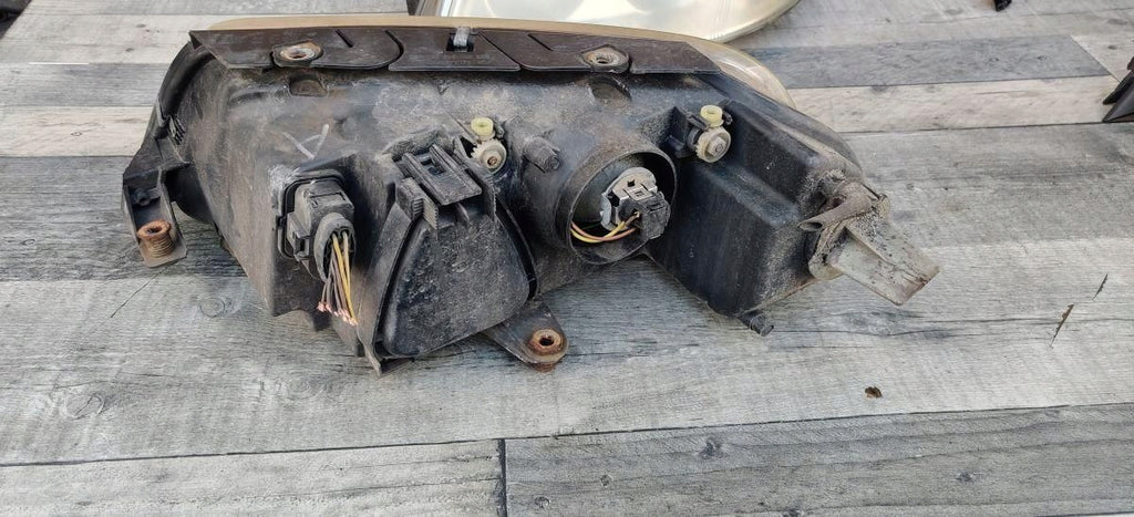 Frontscheinwerfer VW Passat Ein Satz Scheinwerfer Headlight SCH5634301148ss
