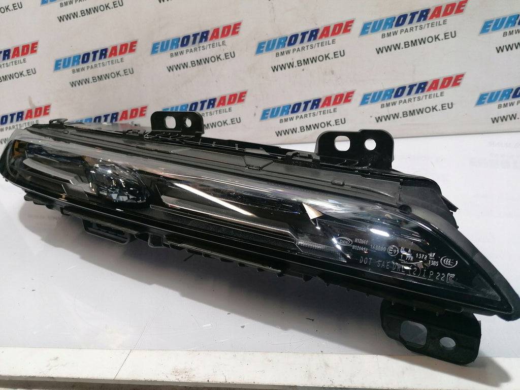 Frontscheinwerfer BMW 9879936 5A5F5C4 LED Rechts Scheinwerfer Headlight SCH9084853260vz