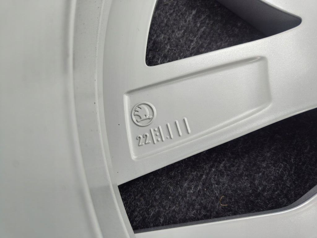 1x Alufelge 17 Zoll 7.0" 5x112 46ET Skoda Octavia Iv Rim Wheel