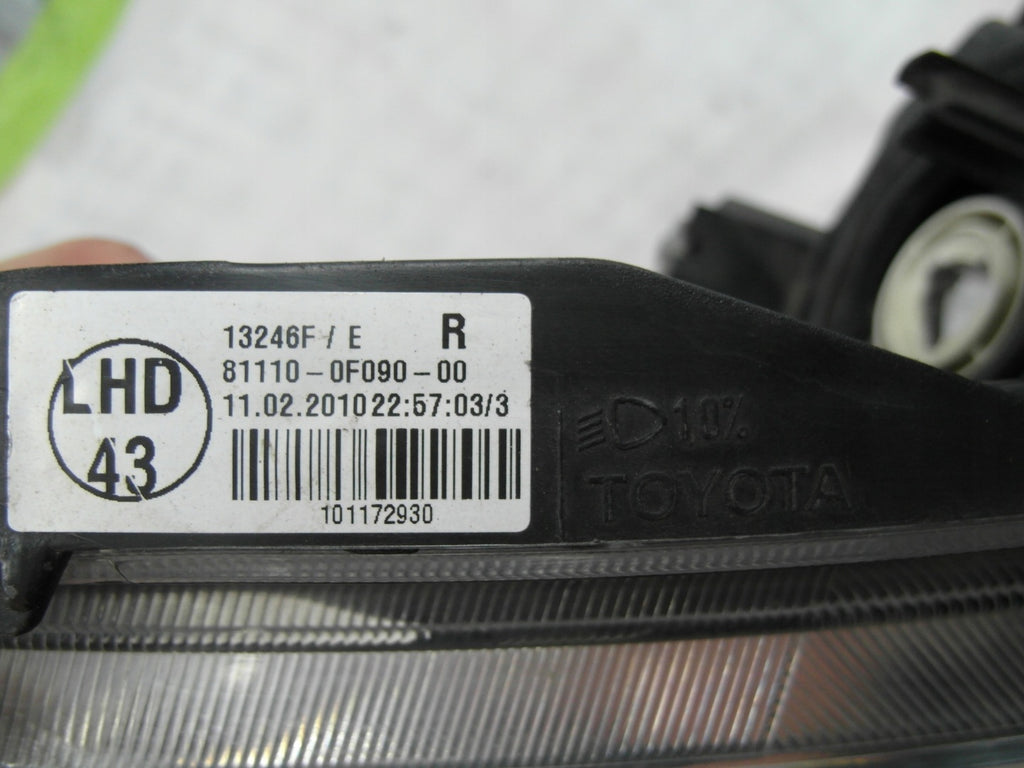 Frontscheinwerfer Toyota Verso 81110-0F090 Rechts Scheinwerfer Headlight SCH7022396895ll