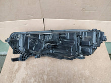 Laden Sie das Bild in den Galerie-Viewer, Frontscheinwerfer Skoda Octavia IV 5E4941016 Full LED Rechts Headlight SCH8476178581ff