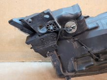 Laden Sie das Bild in den Galerie-Viewer, Frontscheinwerfer Mitsubishi Outlander III 8301C8-64 Full LED Rechts Headlight