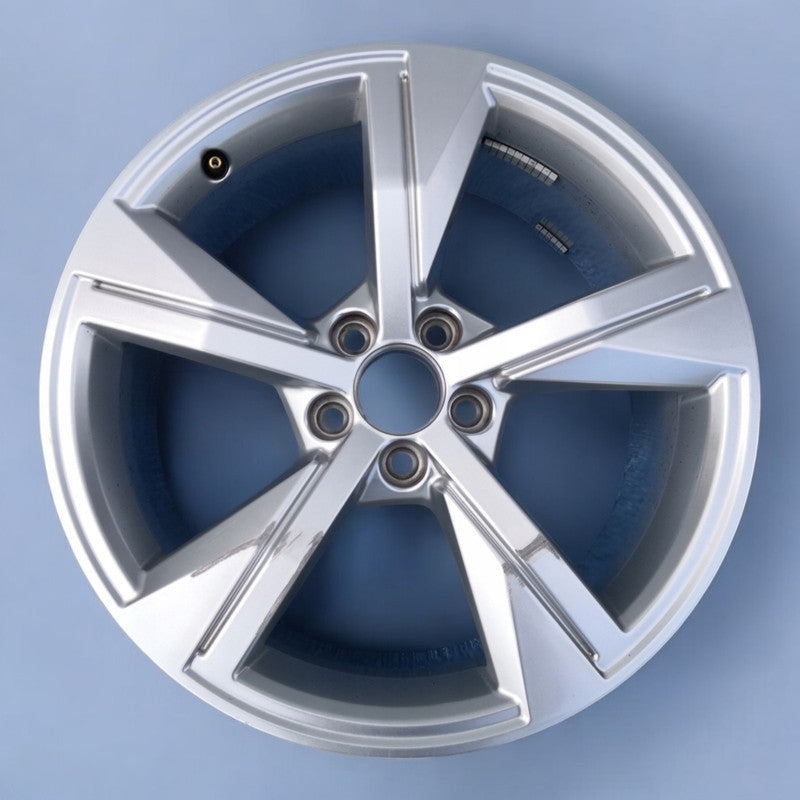 1x Alufelge 17 Zoll 7.5" 5x100 46ET Glanz Silber 82A601025G Audi A1 Rim Wheel