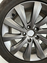Load image into Gallery viewer, 1x Alufelge 17 Zoll 7.0" 5x112 39ET Glanz Schwarz 7N5601025 Seat Rim Wheel FEL3155326214yx