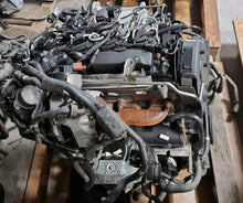 Laden Sie das Bild in den Galerie-Viewer, Motor Audi A5 DEU 2.0 2016 Diesel Engine Unkomplett