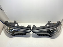 Laden Sie das Bild in den Galerie-Viewer, Frontscheinwerfer Alfa Romeo Stelvio 00505639590 Ein Satz Scheinwerfer Headlight SCH6077280970bp