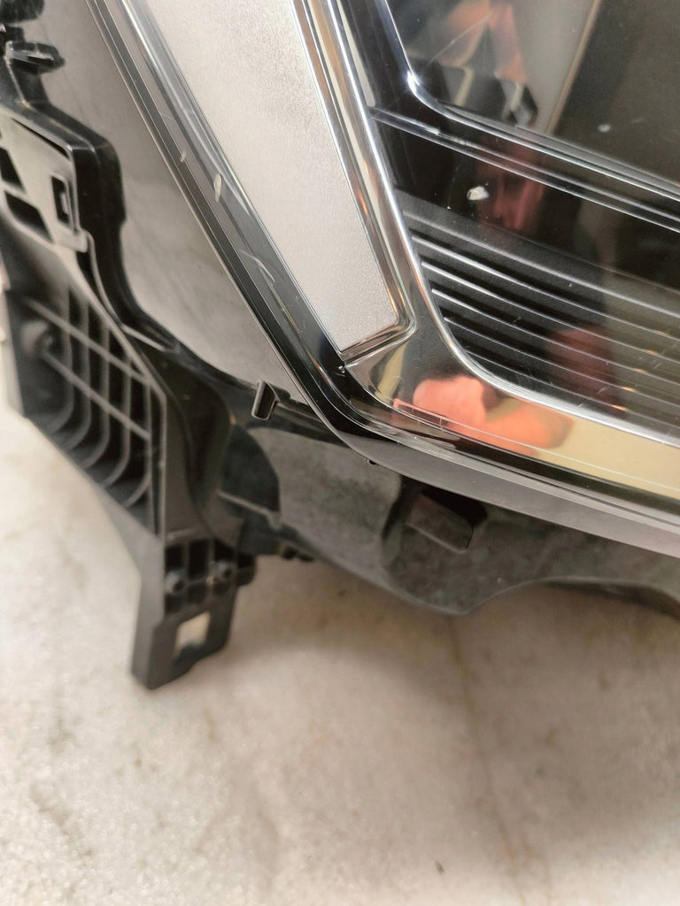 Frontscheinwerfer Audi Q3 83A941012 LED Rechts Scheinwerfer Headlight SCH6309274313zi