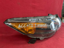 Laden Sie das Bild in den Galerie-Viewer, Frontscheinwerfer Honda Accord VIII I 99163117204 Rechts Scheinwerfer Headlight SCH9482755700cs