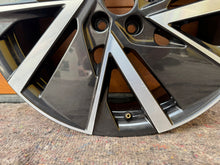 Laden Sie das Bild in den Galerie-Viewer, 1x Alufelge 18 Zoll 7.0&quot; 5x100 39ET 658601025J Skoda Fabia Scala Kamiq Rim Wheel