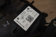 Laden Sie das Bild in den Galerie-Viewer, Frontscheinwerfer VW Touareg 7P1941031 Xenon Links Scheinwerfer Headlight SCH5863111967ks