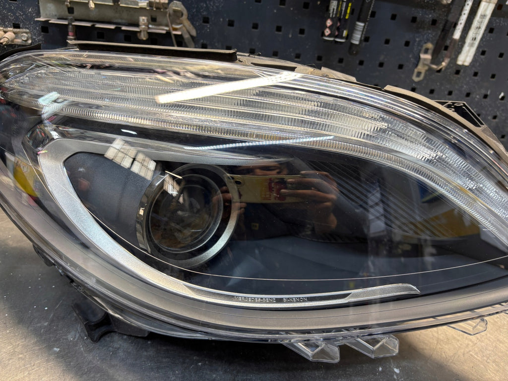 Frontscheinwerfer Mercedes-Benz W246 A2468207261 Rechts Scheinwerfer Headlight SCH4929966991eh